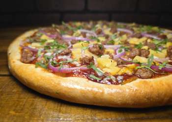 VEGAN BBQ Beef Pie