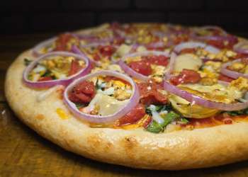 VEGAN Xtreme Veggie Pie